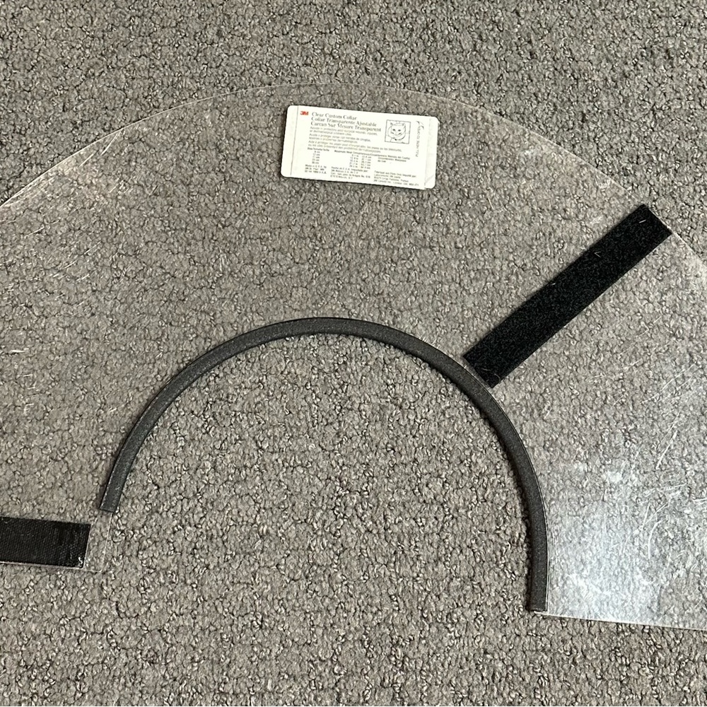 3M Clear Custom Collar for Recovering Pets Fits 17” & Under